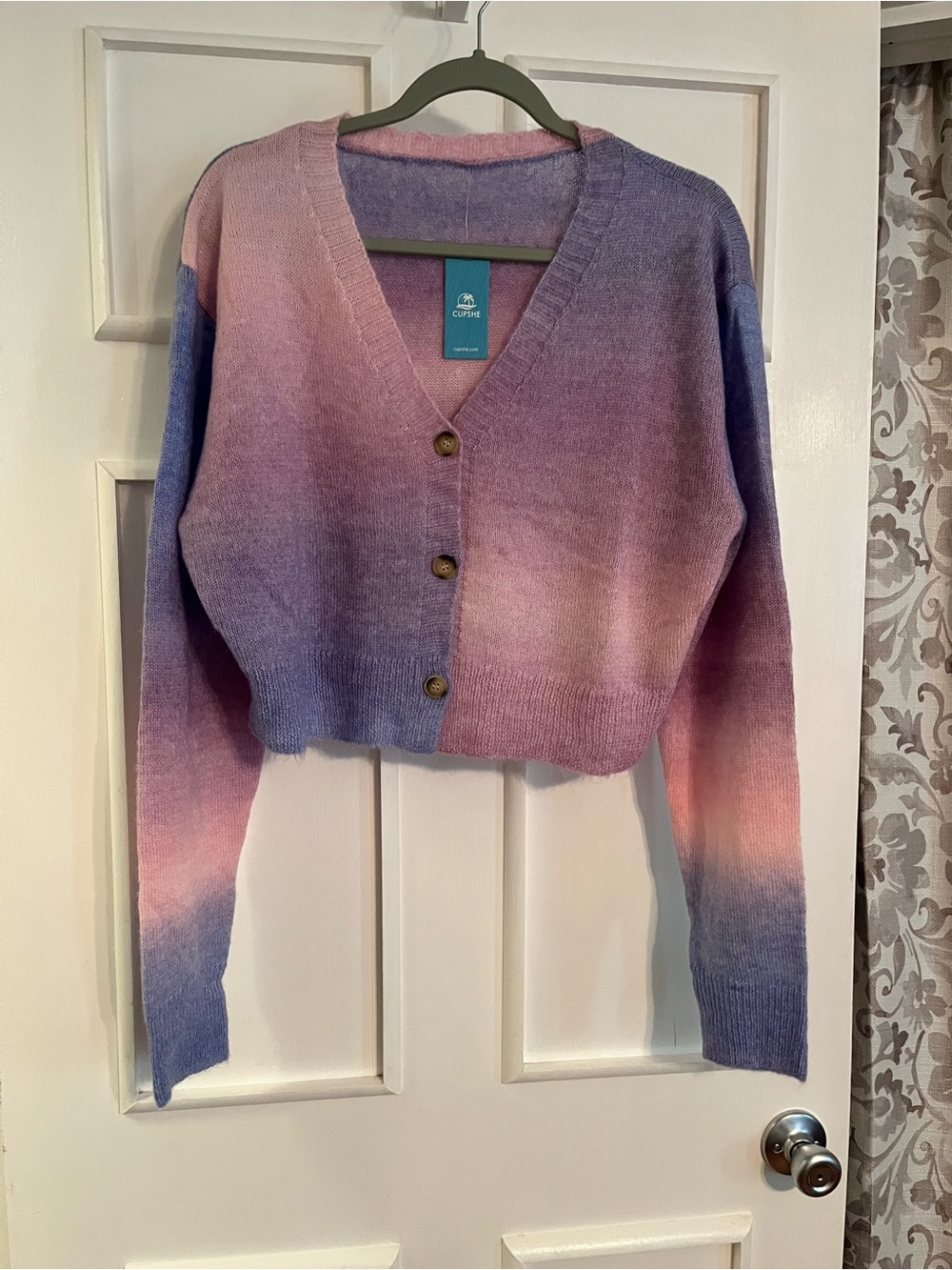 Cupshe Pastel Ombre V-Neck Button Cropped Cardigan - Pink & Purple